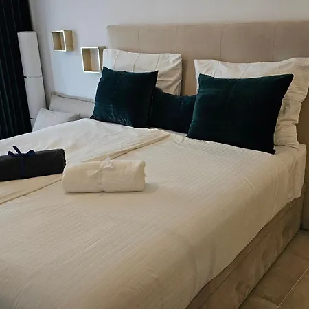 Oasis Jacuzzi Retreat Daire *