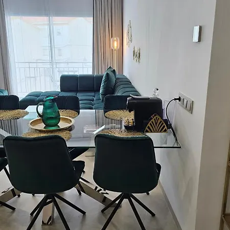 Appartement Oasis Jacuzzi Retreat