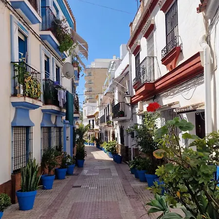 아파트 Oasis Jacuzzi Retreat 마르베야