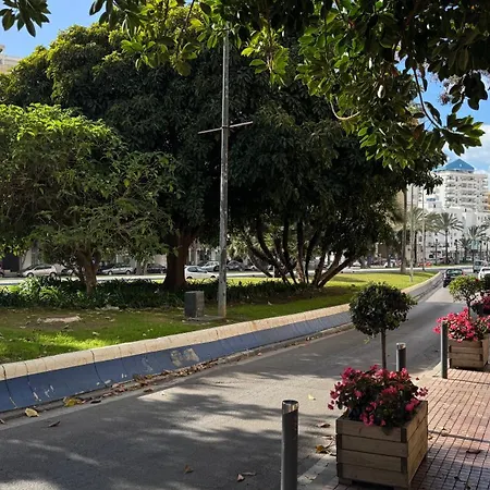 Oasis Jacuzzi Retreat 아파트 *