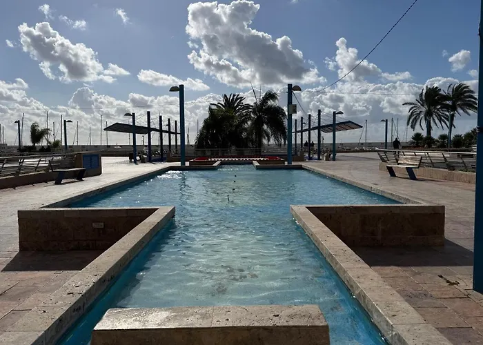 Oasis Jacuzzi Retreat * Marbella